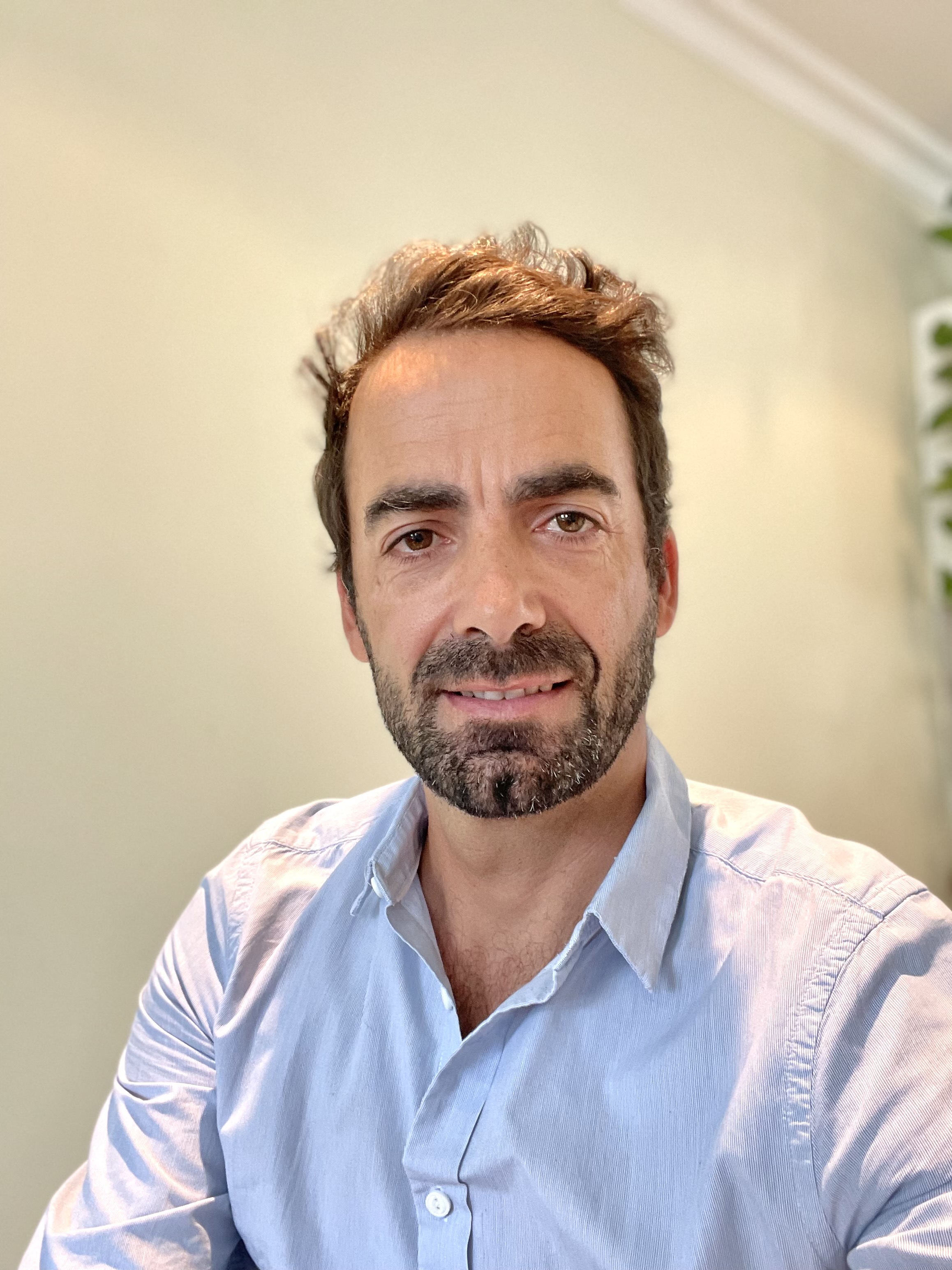 Rodrigo Silva — CBT Therapist Jersey